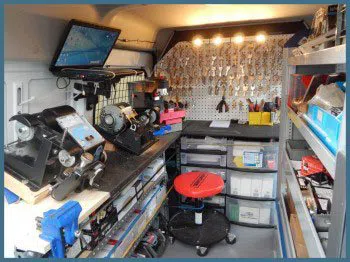 Safe Key Shop Van Nuys, CA 818-491-5041 - 2-mobile-locksmith